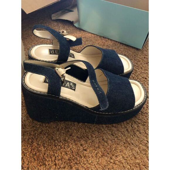 Delia’s Sandals Denim Platform Size 8.5 Vintage Buckle Strap FLAWED - Picture 3 of 5